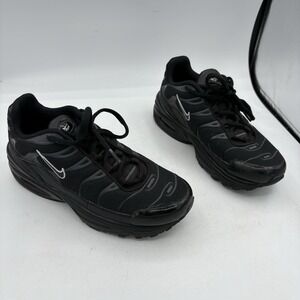 Nike Shoes Boys Youth Size 3 Y Air Max Plus GS Black Pure Platinum Sneakers
